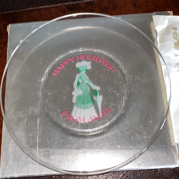 Avon Vintage ‘Avon Lady’ Representatives Gift Limited Edition 1971 - Picture 5 of 8